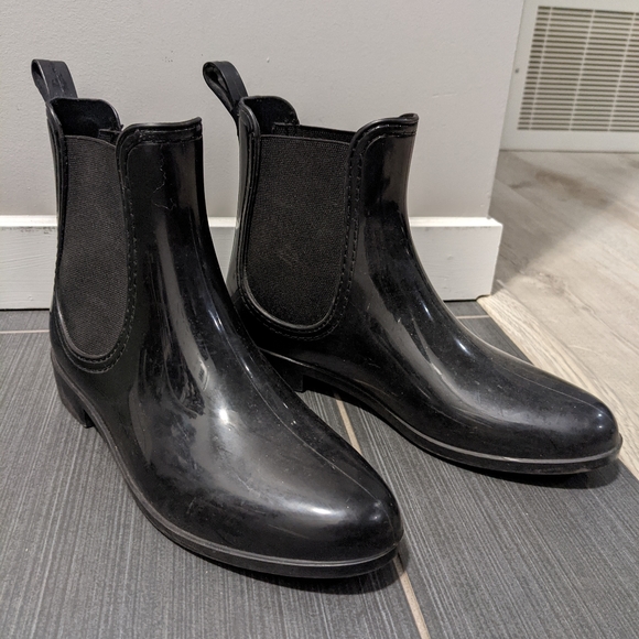 Black rain boots, size 7, rubber boots, - Picture 3 of 3